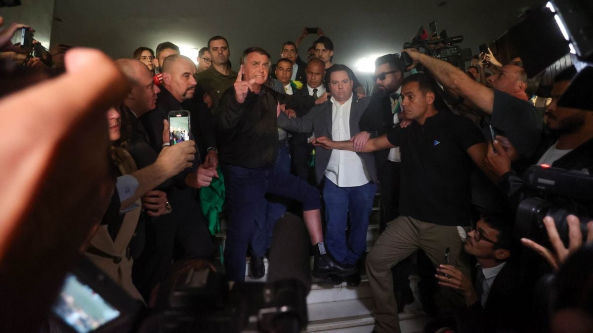Bolsonaro exibe tornozeleira no Congresso, critica STF e denuncia perseguição 52 Bolsonaro mostra tornozeleira na Câmara e manifesta revolta