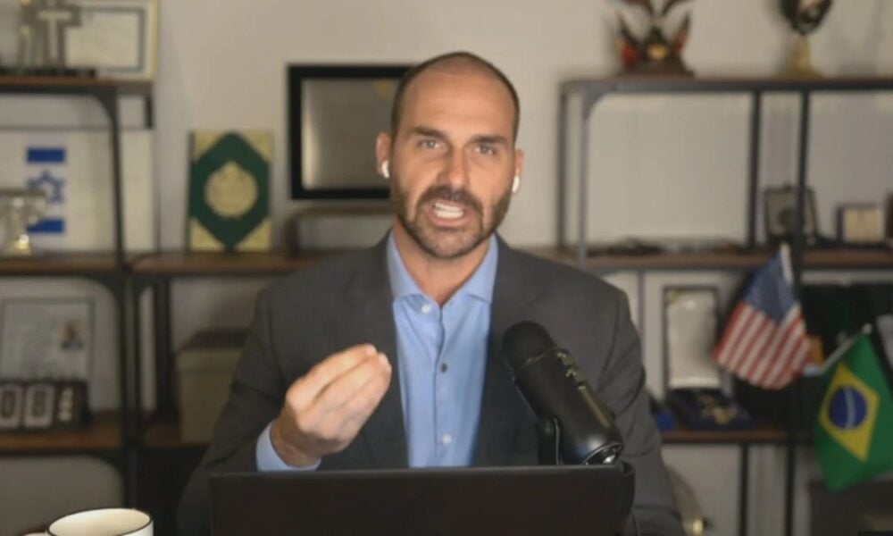 Eduardo atuou para preservar vistos de Alcolumbre e Motta, afirma Figueiredo
