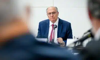 Governo Lula se movimenta nos bastidores e envia carta aos EUA contra tarifas