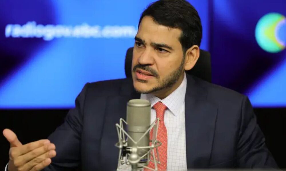 Tensão com EUA: AGU reage à suspensão de visto de Moraes