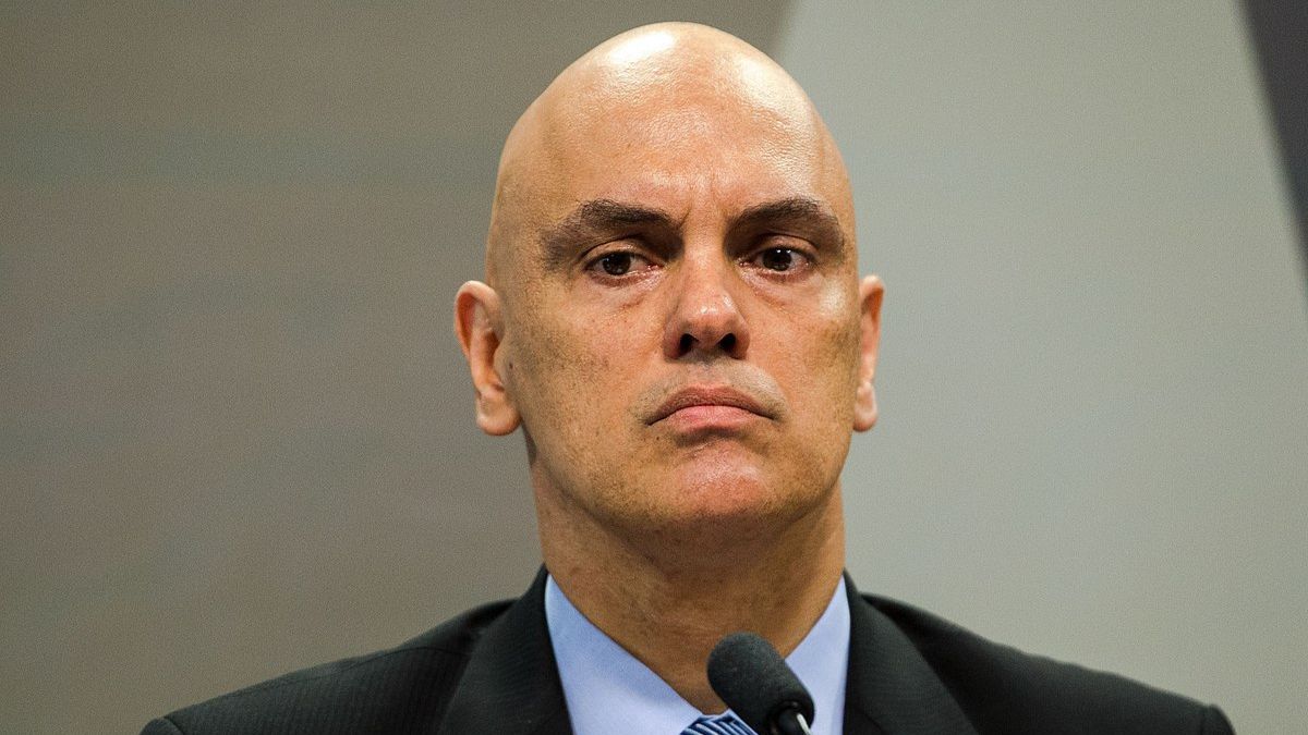 Moraes veta entrevista de ex-assessor de Bolsonaro e gera polêmica