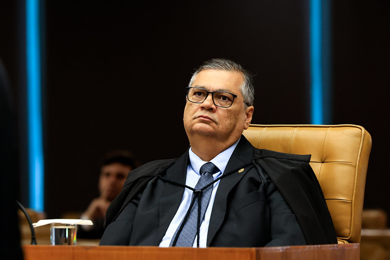 BOMBA NO STF: Flávio Dino PROÍBE leis estrangeiras no Brasil sem aval – veja o que muda