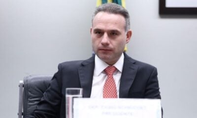 Presidente de Ética da Câmara diz que não vê quebra de decoro de Eduardo
