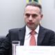 Presidente de Ética da Câmara diz que não vê quebra de decoro de Eduardo