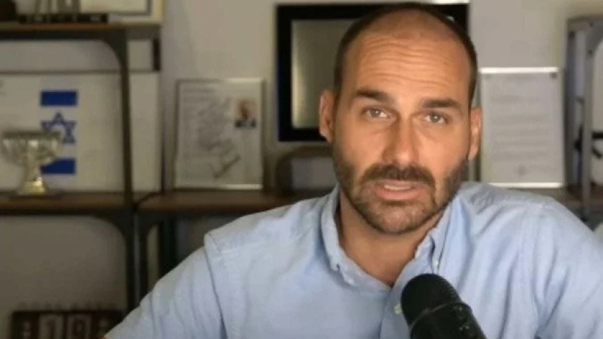 Eduardo Bolsonaro detona decisão de Dino sobre leis estrangeiras