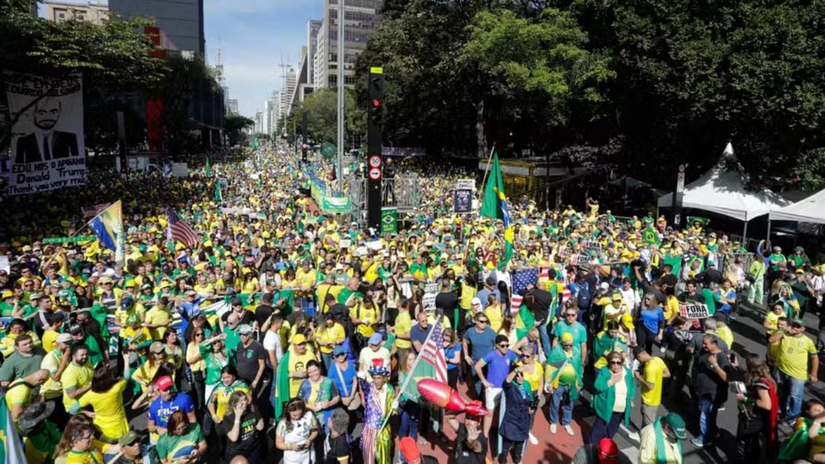 Explosão na Paulista! Advogado de Trump reage ao ver a multidão: veja o que disse