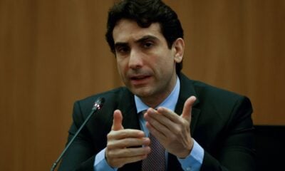 Gabriel Galípolo afirma que a taxa Selic continuará alta por mais tempo