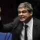 Lindbergh Farias solicita ao STF prisão preventiva de Jair Bolsonaro