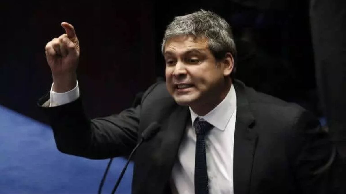 Lindbergh Farias solicita ao STF prisão preventiva de Jair Bolsonaro