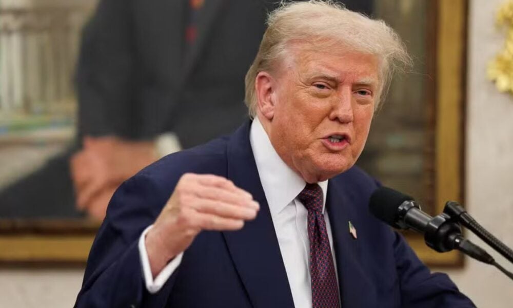Trump volta a defender Bolsonaro e denuncia perseguição política