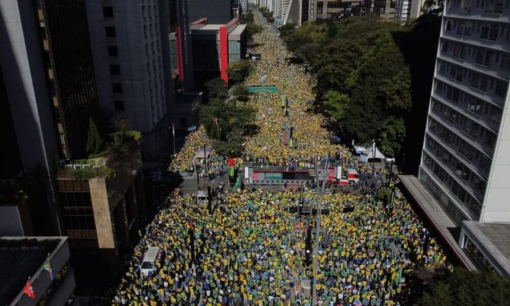 USP ou PoderData? Números sobre manifestação pró-Bolsonaro expõem contradições