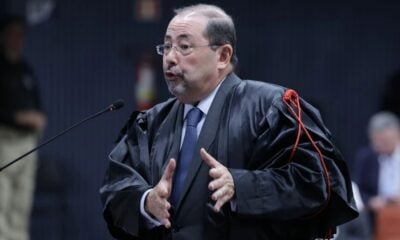 Advogado de Bolsonaro nega alterações em minuta do golpe e contesta delação de Mauro Cid