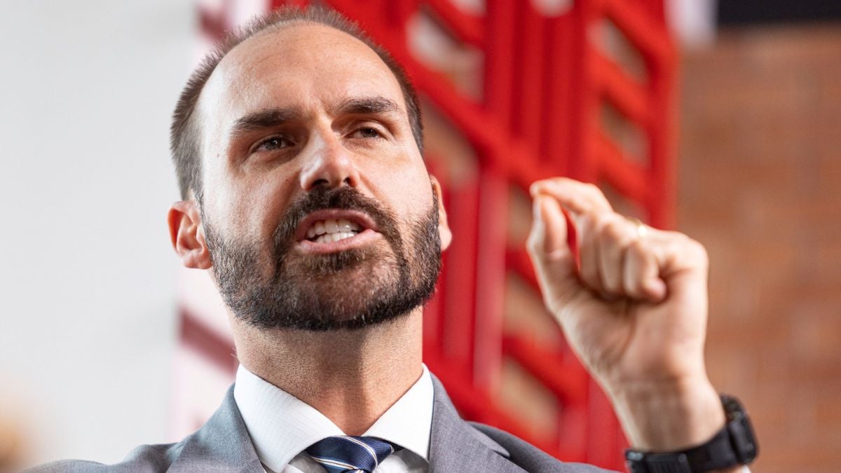 Crise na direita: Eduardo Bolsonaro rompe o silêncio e detona Valdemar