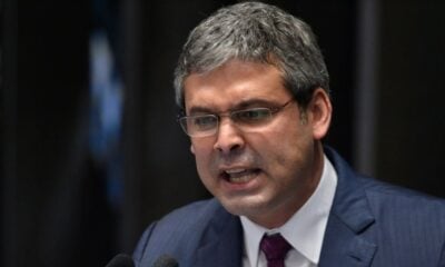 Proposta de anistia não será votada nesta semana, afirma líder do PT após reunião com Hugo Motta