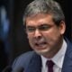 Lindbergh Farias aciona o STF para barrar PEC que blinda parlamentares