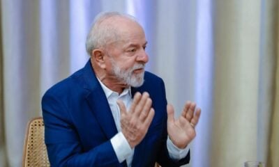 Lula reconhece que julgamento de Bolsonaro no STF tem forte conotação política