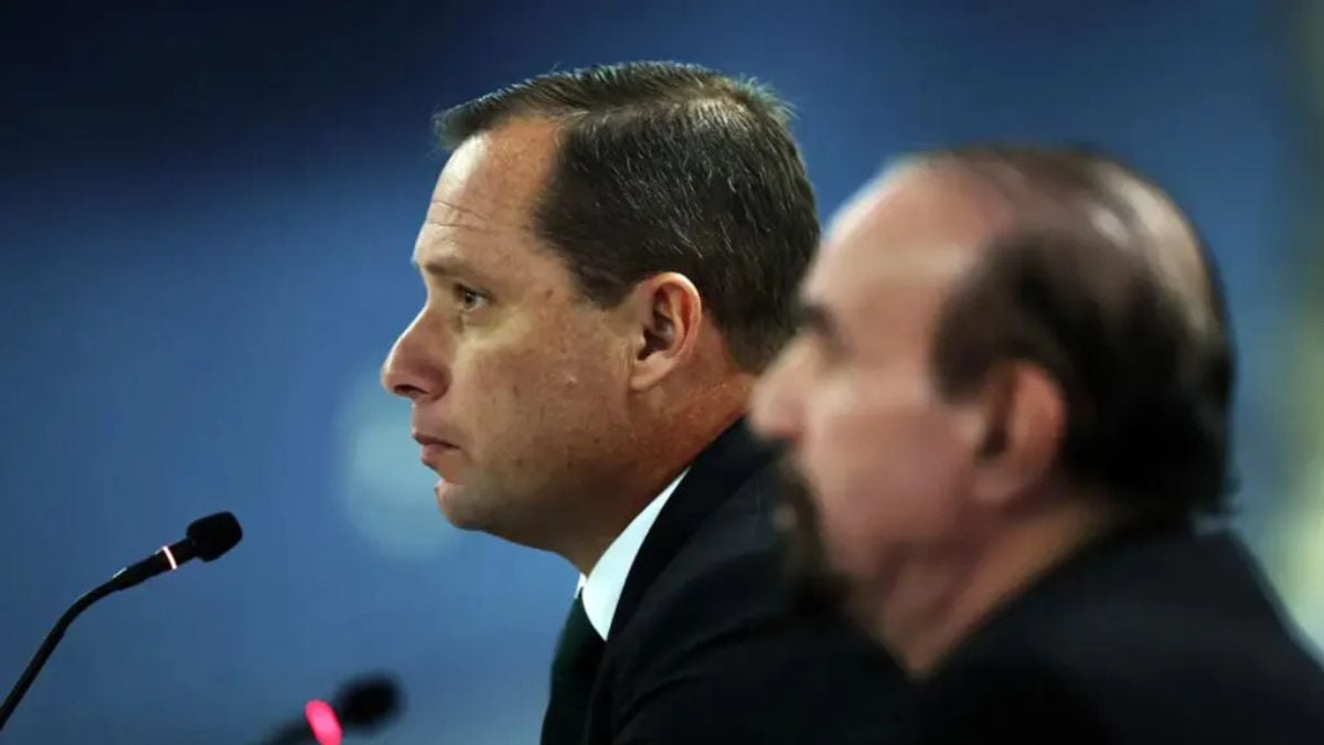 Mauro Cid recusa escolta da PF e quer deixar o Brasil rumo aos EUA 55 Mauro Cid recusa escolta da PF e quer deixar o Brasil rumo aos EUA
