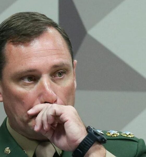 Mauro Cid rompe com Exército em meio a julgamento explosivo no STF
