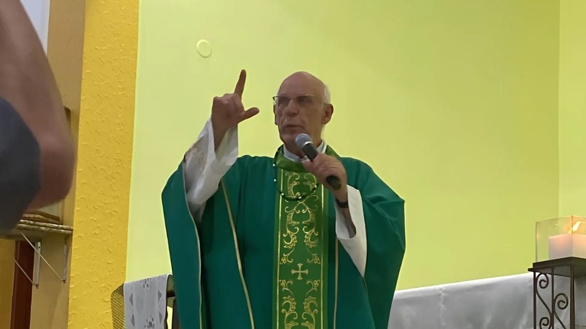 Polêmica: padre Lancellotti transforma missa em ato político contra anistia