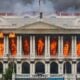 Esposa de ex-líder do Nepal morre em ataque; sede do Parlamento incendiada