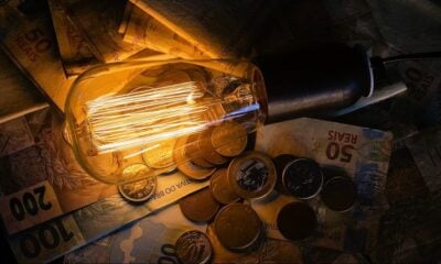 Conta de luz explode e vira a maior vilã da inflação em 2025