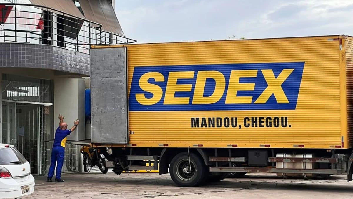Crise nos Correios: agência é despejada após impasse contratual