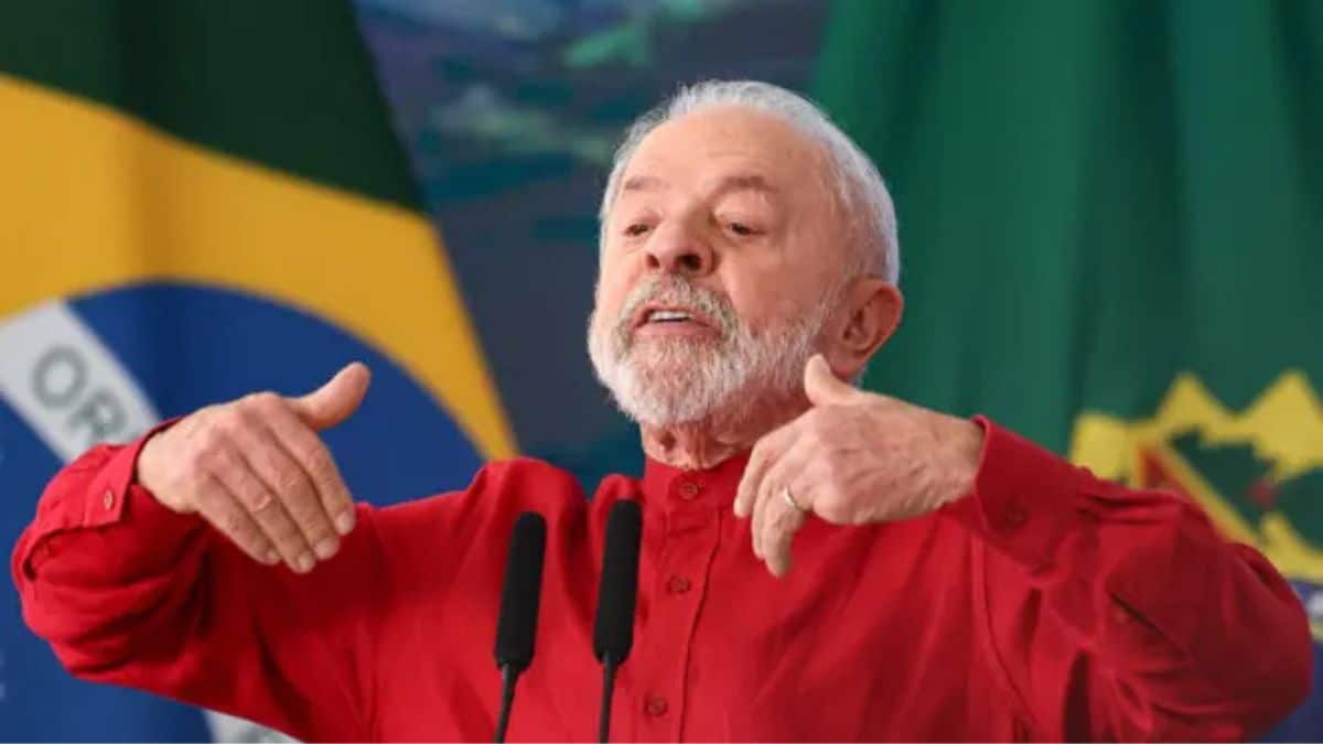 Lula ironiza “bom dia” no WhatsApp e critica uso excessivo das redes