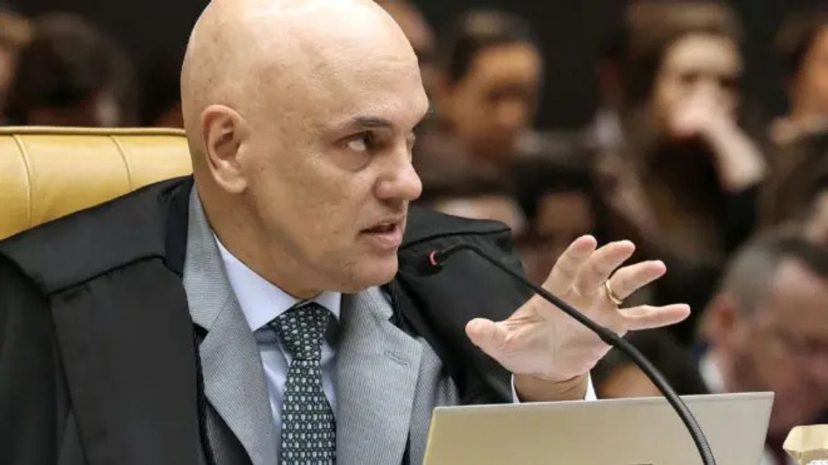 Moraes reconhece que documento usado pela PGR não consta nos autos