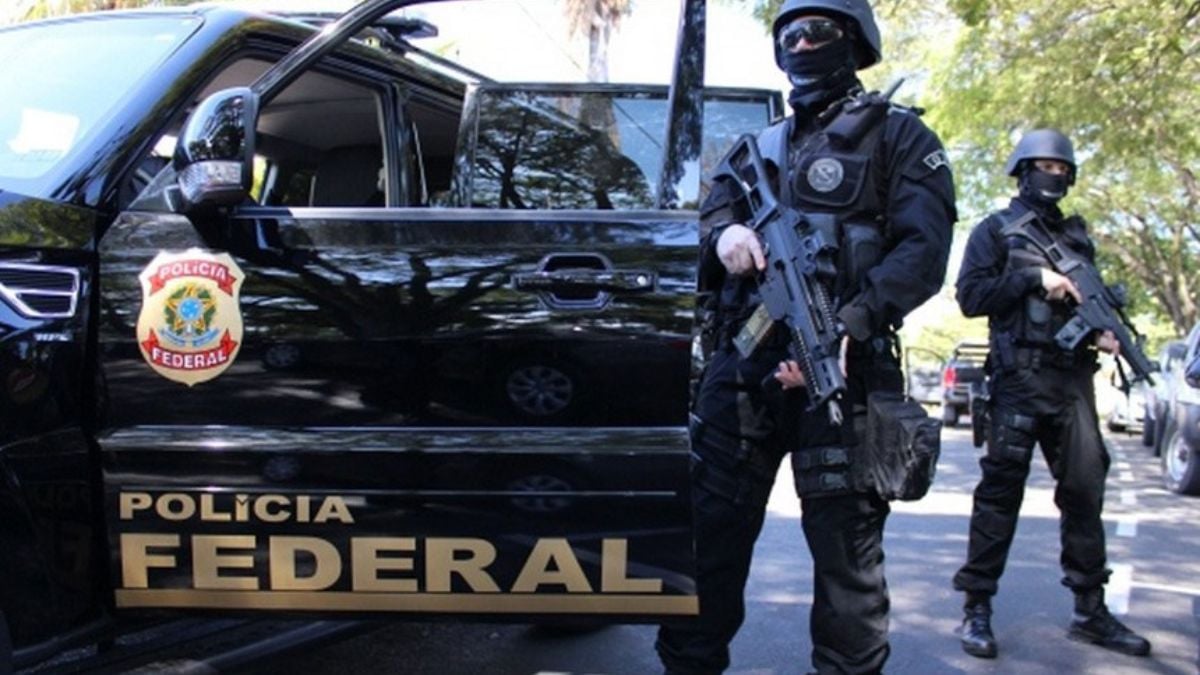 Polícia Federal aborda parlamentar em aeroporto e apreende celular — Entenda caso