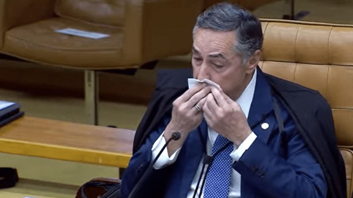 URGENTE: Ministro Barroso é internado após mal-estar