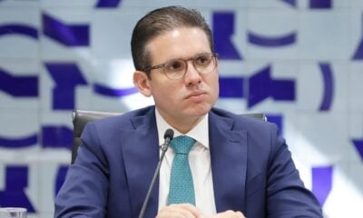 Motta entrega relatoria de projeto contra falsificação de bebidas a petista