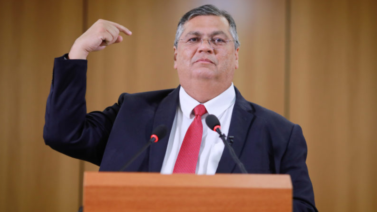 Dino manda recolocar candidata casada com condenado por tráfico em concurso da Polícia Civil 53 Dino manda recolocar candidata casada com condenado por tráfico em concurso da Polícia Civil