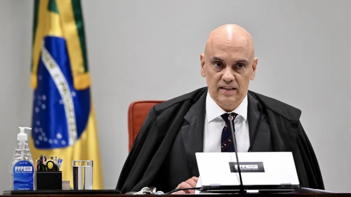 Moraes dá prazo à PGR e reacende polêmica sobre pena de Mauro Cid 53 Moraes dá prazo à PGR e reacende polêmica sobre pena de Mauro Cid