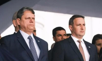 Tarcísio exonera Derrite para relatar PL que classifica facções como terrorismo